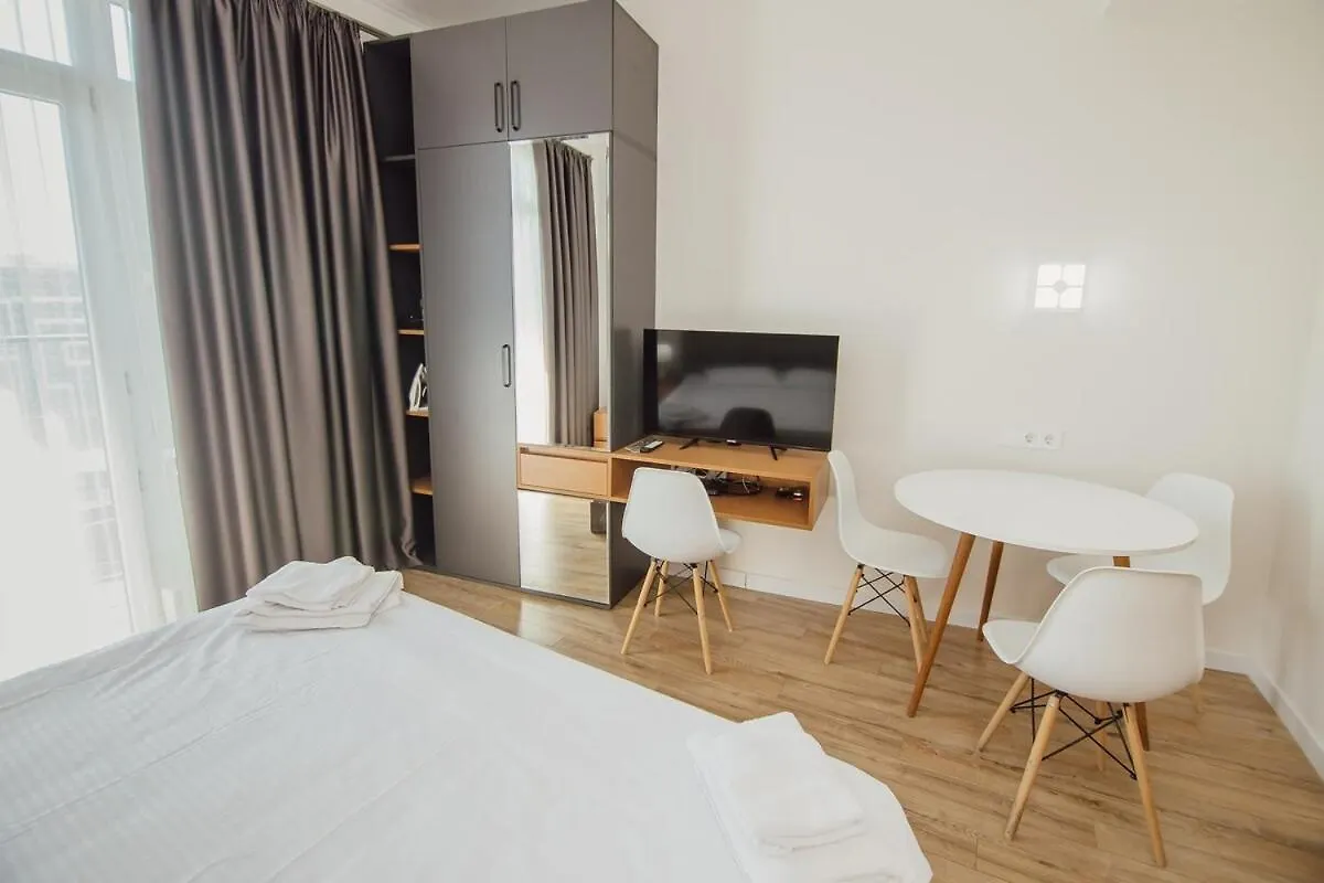 Roion Batumi Cozy Seaside Retreat E1613 With Pool Apartment