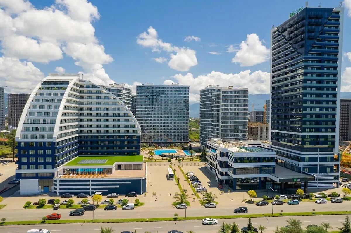 Roion Batumi Cozy Seaside Retreat E1613 With Pool Apartment Georgia